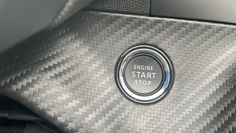 Peugeot 2008 1.2 PureTech 130 Allure 5dr Petrol Estate